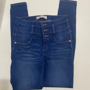 No Boundaries super skinny stretchy Jeans size 3